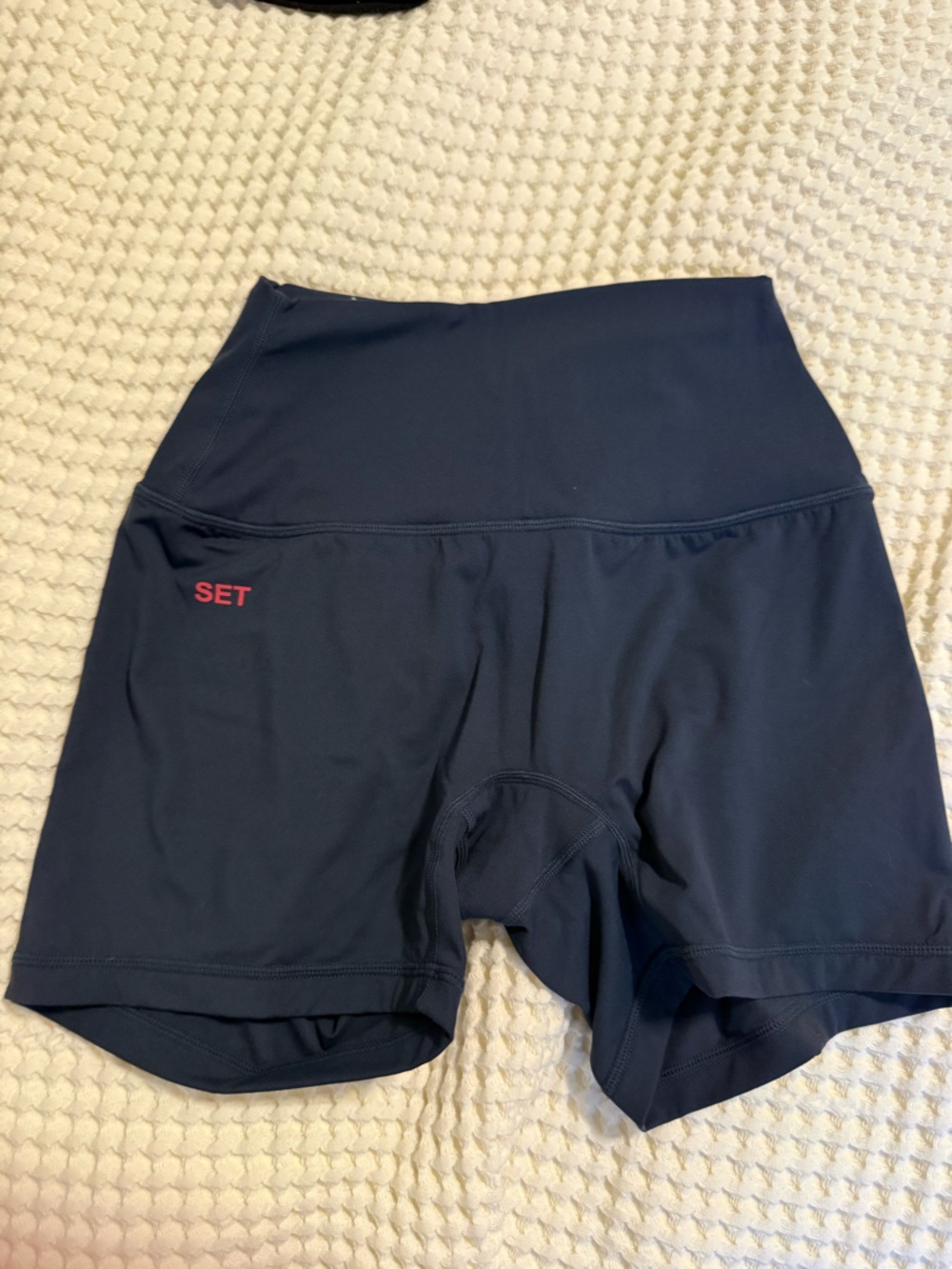 Set active airluxe shorts